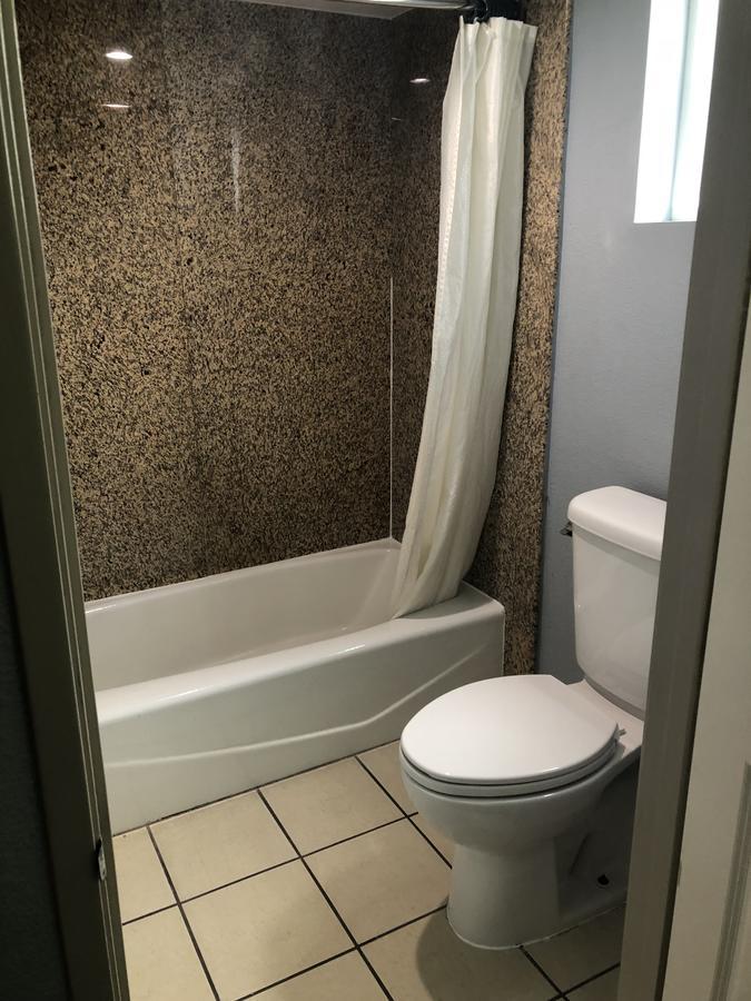 La Mirage Inn Lax Airport West Athens Εξωτερικό φωτογραφία